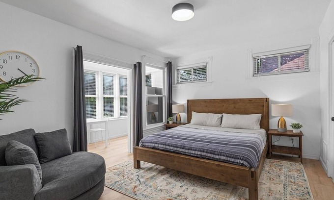 Shadyside Apartment | Shadyside/Central @5 Stylish&Bright Studio w/Prkg