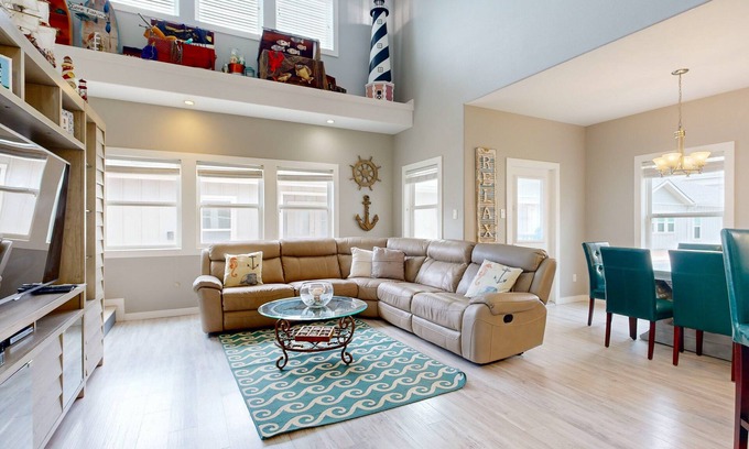 Safe Harbor Condo | Shared Pool, Pet Friendly, Golf Cart Access