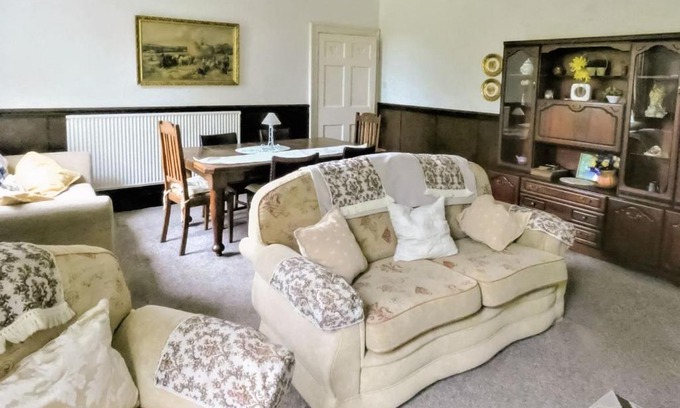 Oakamoor House | Shaw House