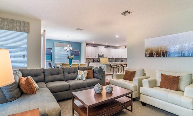 Kissimmee House | SHD4742 Summary: Stor
