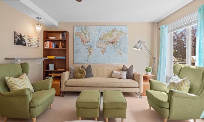 Southeast Calgary Apartment | SHEER PERFECTION SUITE on Eagle Quest Golf Course w/VIEW!