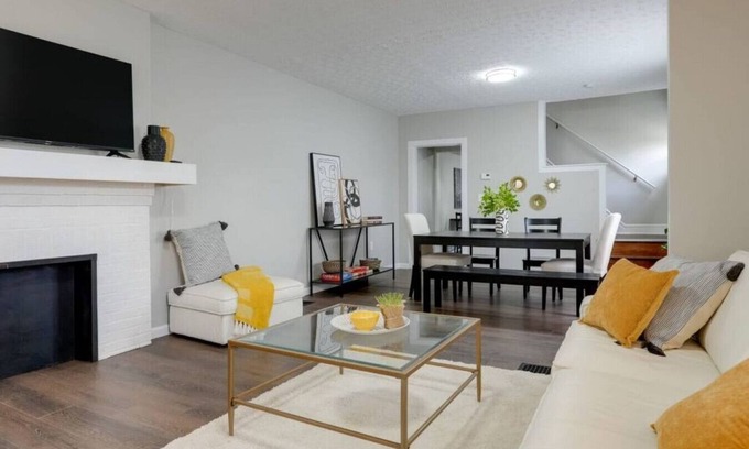 Columbus House | Sheldon Gold - Chic 3BR, Fenced Yard