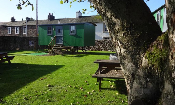 Wigton House | Shepherds Hut, Jamies Retreat, Bowness-on-Solway
