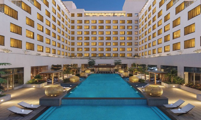 Thigalarapalya Hotel | Sheraton Grand Bengaluru Whitefield