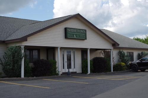 Houlton Hotel | Shiretown Inn & Suites