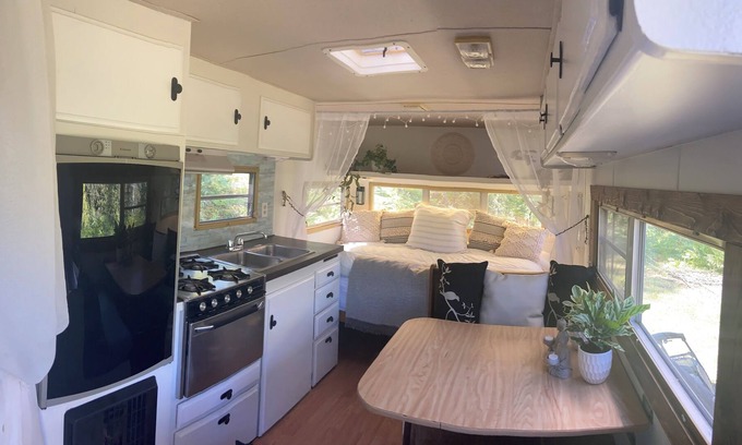 Kootenay Bay House | Shiva Hill Camper with Stunning Glacier Views