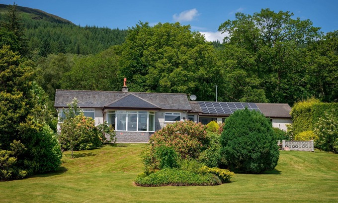 Alexandria Cottage | Shore House - Sleeps 10 - sleeps 10 guests in 5 bedrooms