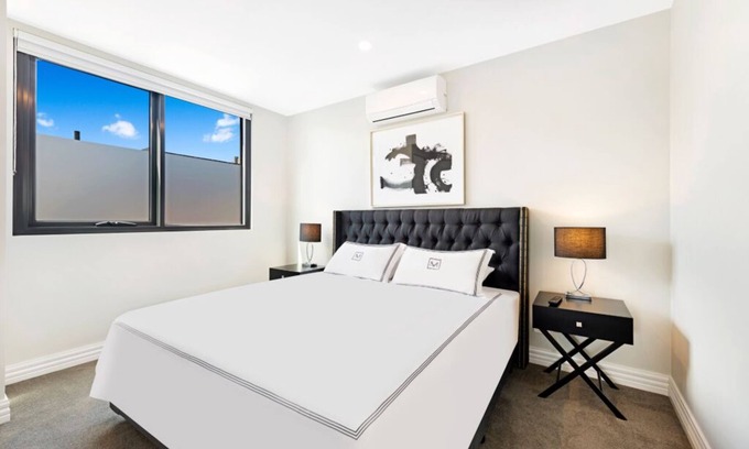 Malvern Apartment | Short Stay 2 Bedroom Deluxe Manhattan Glen Iris