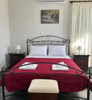 Kropia House | Short stay near the airport!