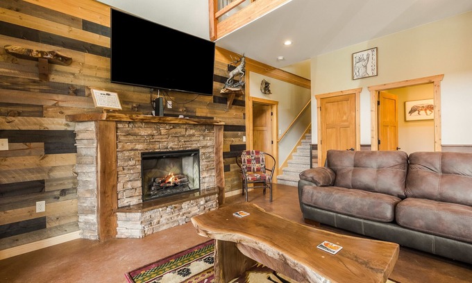 Estes Park House | Show Me Mountain Views – Gorgeous Home Near RMNP – 20-NCD0130