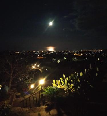 Trecastagni Villa | Sicilian Sunrise Host