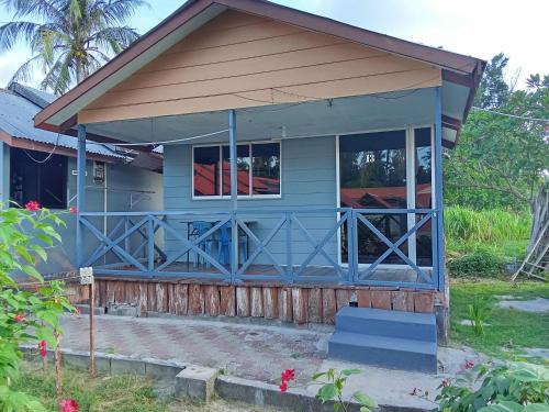 Kudat Ski Chalet | Sidi Beachfront Bungalows