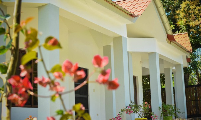 Jarabacoa House | Siempre Alegre/Always Joyful
