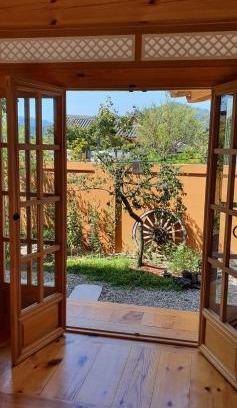 Gyeongju Bed & Breakfast | SiEunJae