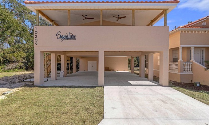 Homosassa Villa | Signature@TradeWinds Homosassa. Charming 3-bedroom villa, brand new, 2025