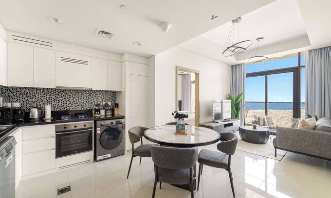 Sheikh Zayed Road Apartment | Silkhaus Elite 2BDR near Safa Park | Aykon City