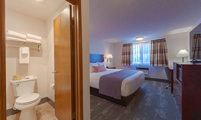 Kellogg Hotel | Silver Inn