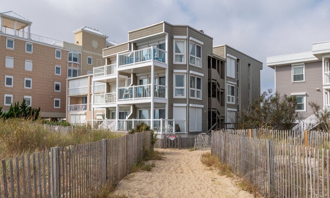 North Ocean City Apartment | Silver Sands 202S Direct Ocean front!