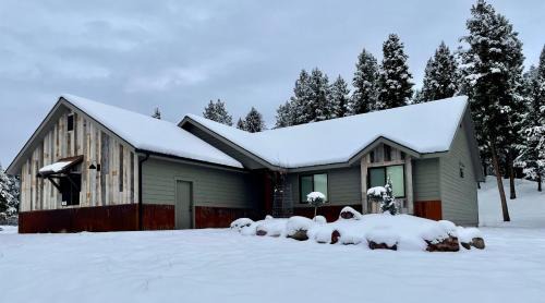 Seeley Lake House | Silvertip Trailhead 2