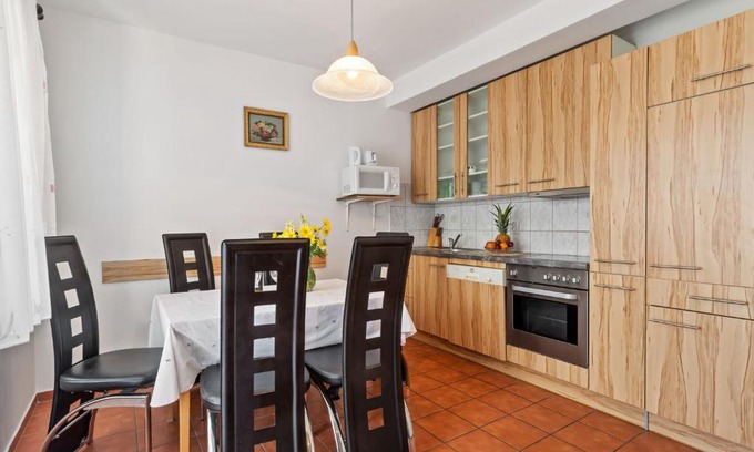 Jadranovo Apartment | Simplistic Apartment in Jadranovo near Sea Beach