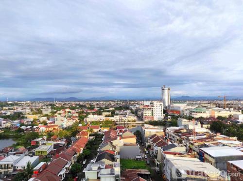 Panakkukang Apartment | Simply and Cozy Studio at Vida View Makassar By Travelio