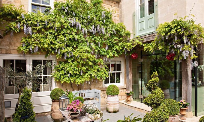 Chipping Campden House | Singer House - sleeps 6 guests in 3 bedrooms