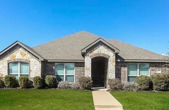 Waxahachie Villa | Single Family Home