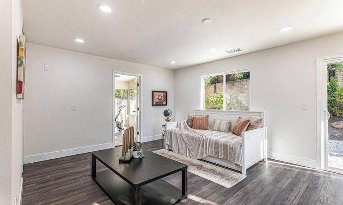 Edenvale House | Single Family home with large private yard in Silicon Valley San Jose.