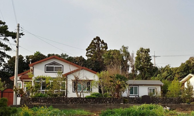 Bomok-dong House | Single-family house for group