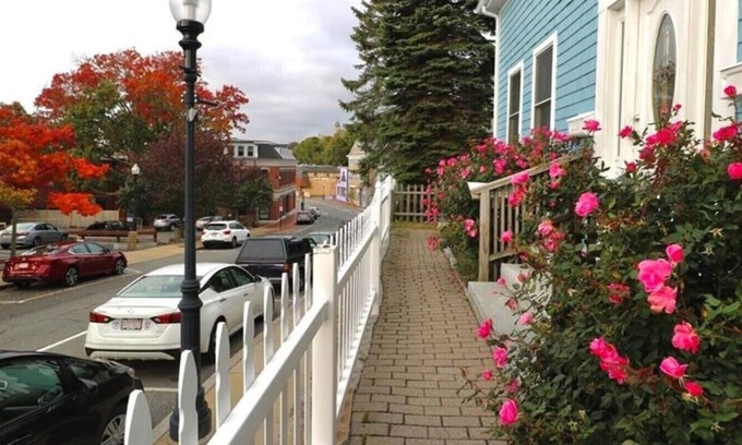 Gloucester House | Single Level Home - Steps to Downtown Gloucester & A/C throughout
