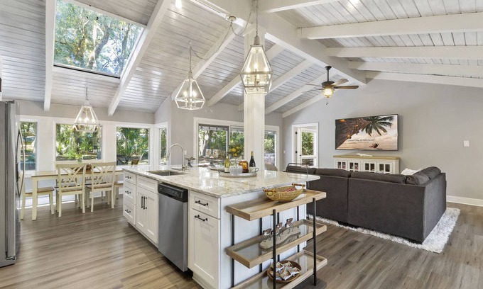 Heritage Woods House | Single level Sea Pines home with a hot tub, just a short walk to the beach!