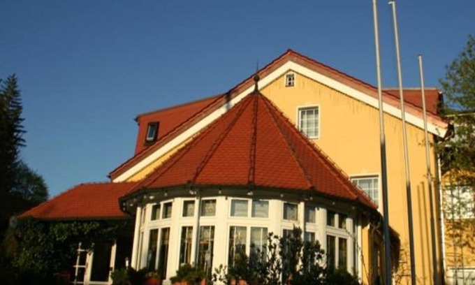 Fichtelberg Apartment | Single room, shower, toilet, balcony - Hotel Schönblick
