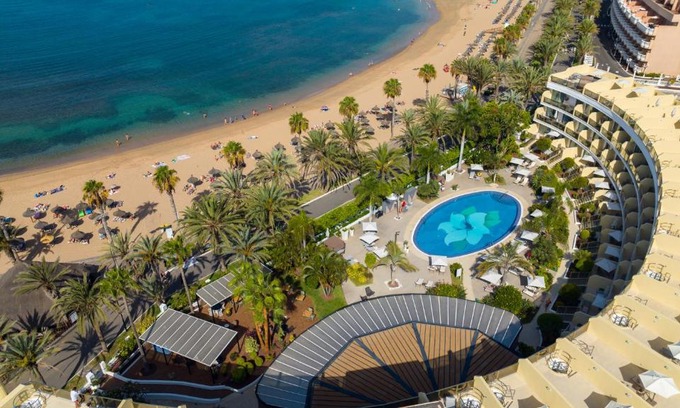 Arona Resort | Sir Anthony