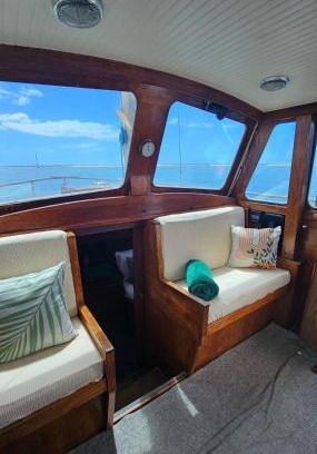 Faro Boat Rental | SISU 1 - Boat House