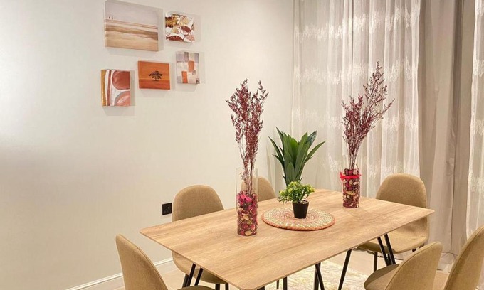 Al Izdihar Apartment | Six2