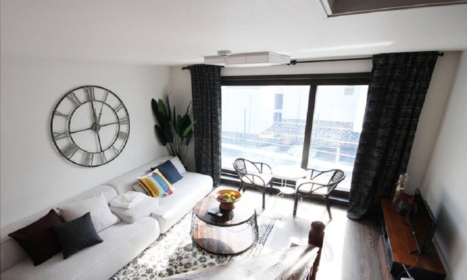 Daegwallyeong House | Ski, golfcoures olympic stadium near townhouse