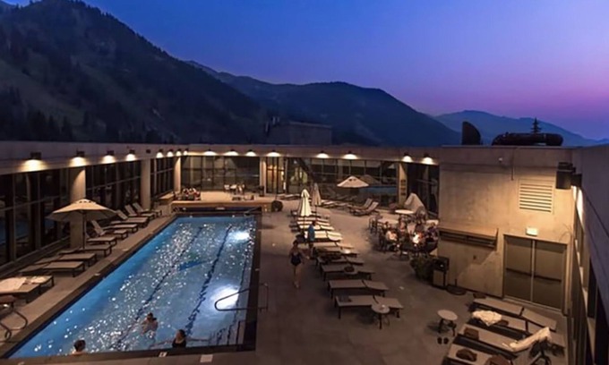 Salt Lake Mountain Resorts Resort | 🎿 Ski-In/Ski-Out Bliss at Cliff Lodge: Where Adventure Meets Luxury! 2-Bedroom