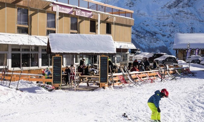 Orcieres-Merlette Apartment | Ski-in/ski-out & foot of the slopes, view mountain, tv, ski locker, 25-30m², Orcières Merlette 1850