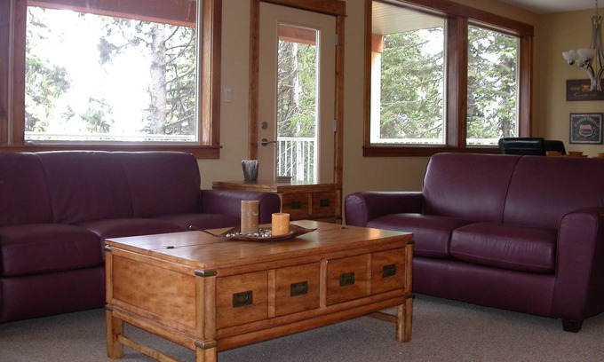 Silver Star Mountain House | Ski-in, Ski-Out Silver Star Unit on the Knoll