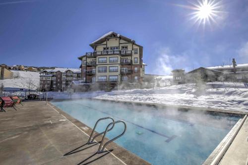 Silvercreek Apartment | Ski-InandSki-Out Access Mtn-View Granby Condo!