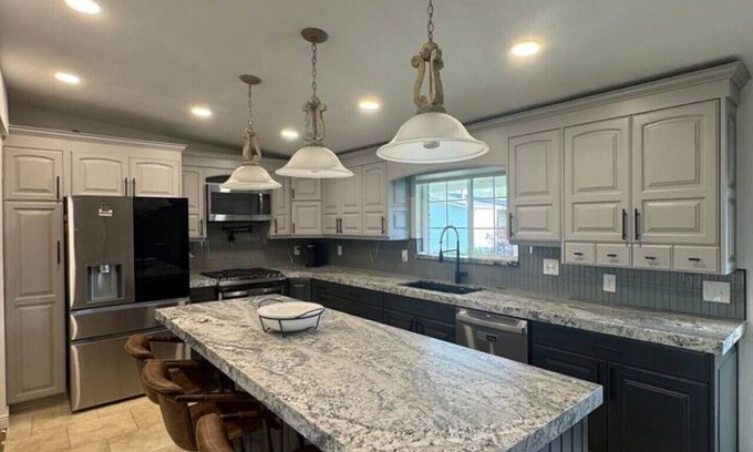 Holladay House | Skiing, Stocked Kitchen, 80` TV, Backyard, W/D