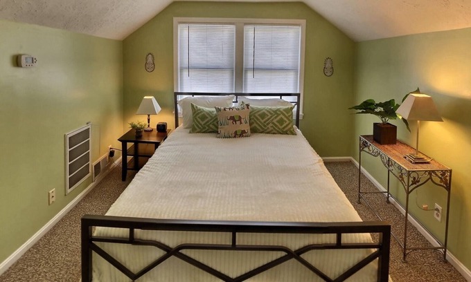 Highlands Apartment | Sky cozy apartment with rooftop views