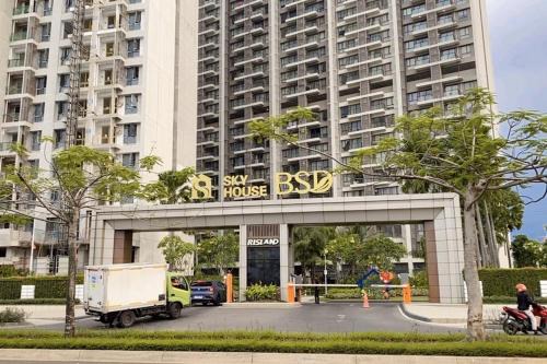 Bumi Serpong Damai Apartment | Sky House BSD by Mizu Rooms