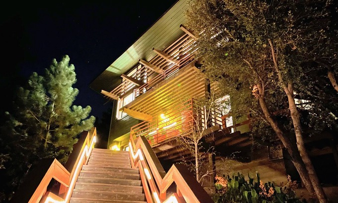 Idyllwild House | Sky Ridge - hilltop cabin with stunning views