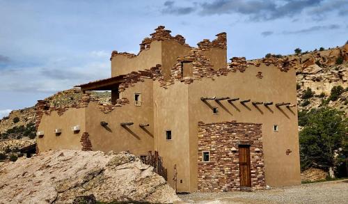 Lewis House | Sky Village