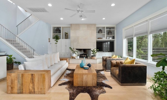 Barton Heights House | Skyline Views + Steps to Austin’s Best Dining