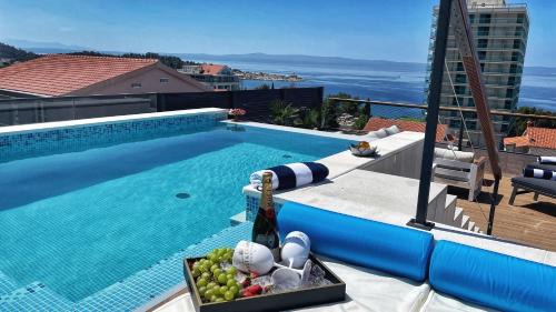 Ratac Apartment | Skypool Suite 77 with private pool