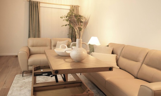 Huntington Beach Apartment | Sleek 2BR Townhouse - 2 King Beds Surf City Huntington Beach- Disney& Beach