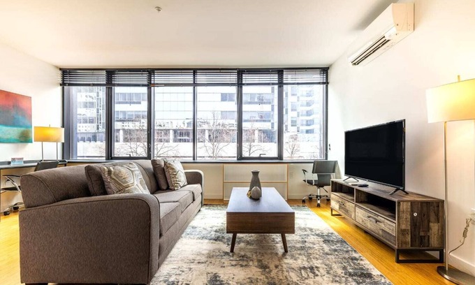 Downtown Apartment | Sleek Apartment Downtown