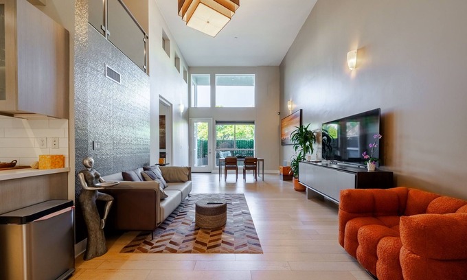 Miracle Mile Apartment | Sleek Art Loft in Beverly Grove